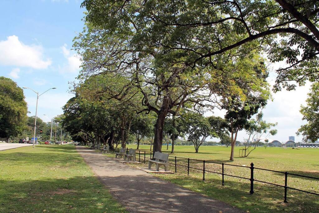 Raynebow Chateau - Chic City Getaway Port of Spain Экстерьер фото